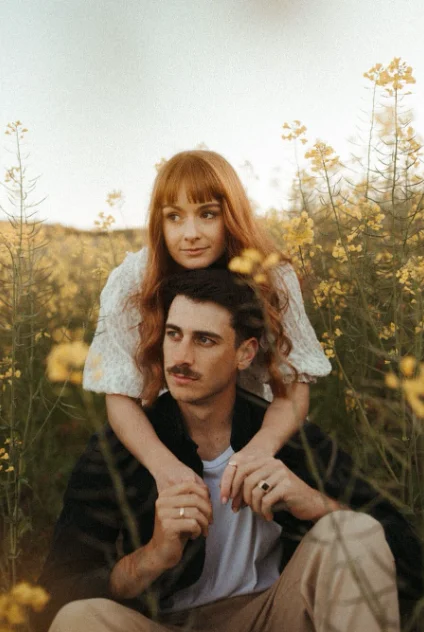 В рапсовом поле