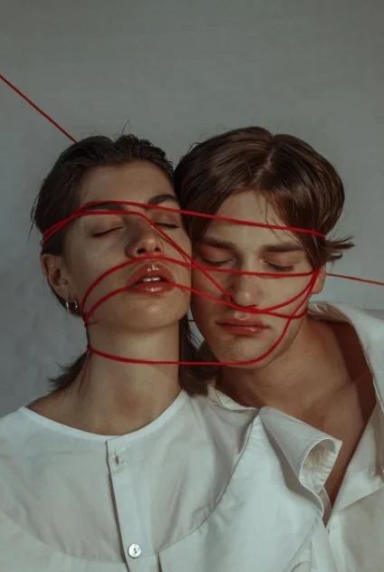 Красная нить