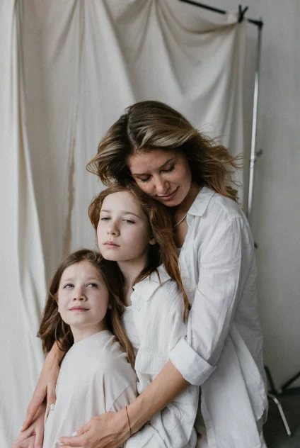 Семья в белом