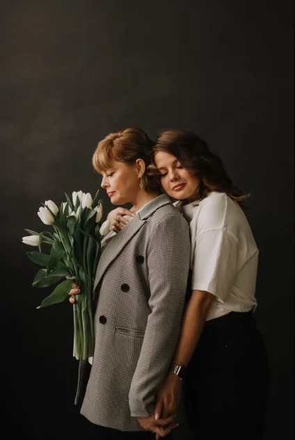 Студия с тюльпанами