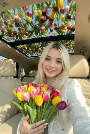 Весенние тюльпаны