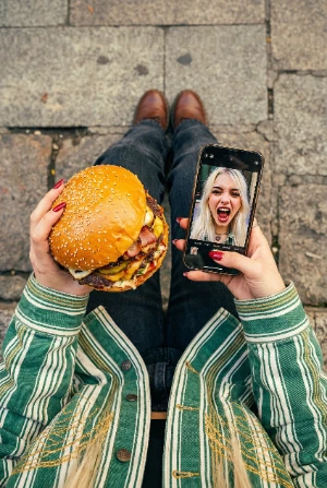 Еда телефон